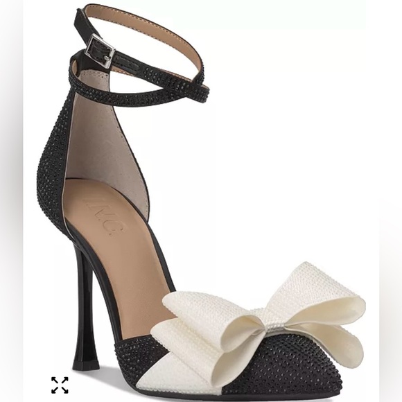 Black and White Bow Heels - Picture 1 of 6
